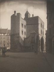 Side view of Eigelsteiner Tor in Cologne