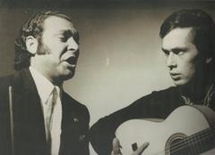 Juan el de la Vara and Paco de Lucía playing guitars