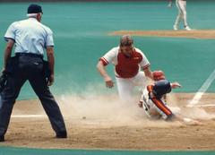 Joe Oliver tagging out Craig Biggio at Riverfront Stadium during 1990 baseball game