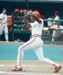 Mariano Duncan playing baseball for Cincinnati Reds at Riverfront Stadium in 1990
