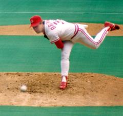 Tom Browning pitching for Cincinnati Reds at Riverfront Stadium on September 12, 1991
