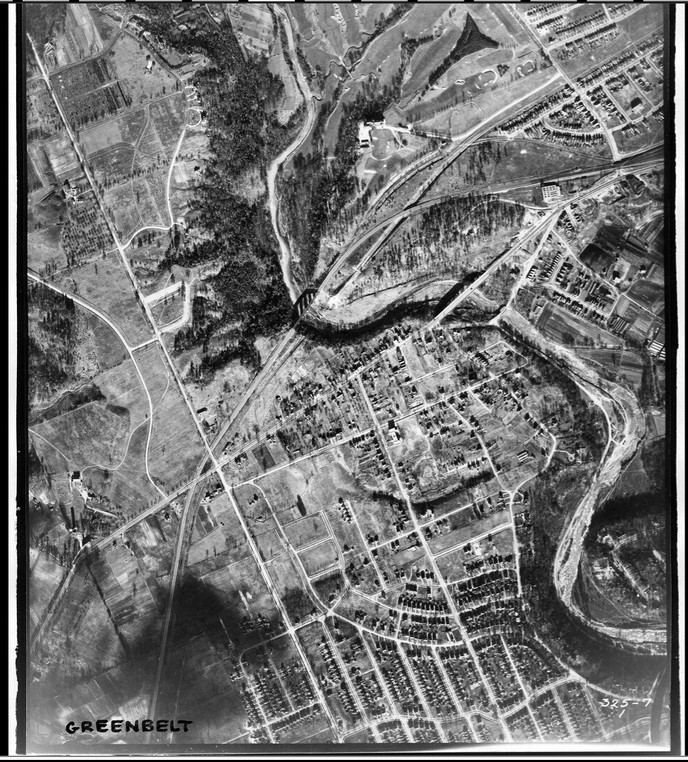 Aerial photograph of the Humber River near Dundas in 1937