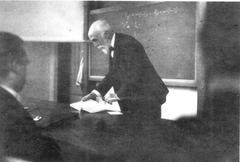 Hendrik Antoon Lorentz delivering his farewell lecture at Leiden University in 1923