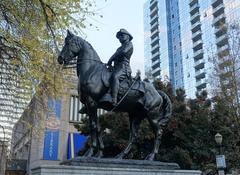 Statue of Theodore Roosevelt as a Rough Rider by Alexander Phimister Proctor in Portland, Oregon