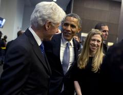 President Obama bidding farewell to former President Bill Clinton and his daughter Chelsea at White House