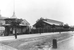 Old buildings in the Fyrkanten block before 1914, site of today's Liljevalchs Konsthall