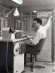 Engineer Matti Kilpi demonstrating the use of Reflac, the first Finnish-designed Reflex Arithmetic Computer, at Helsinki University of Technology in 1967