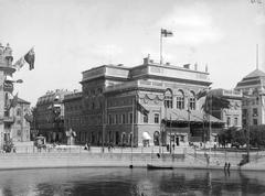 Konstakademien building decorated for the arrival of the Duke and Duchess of Skåne, viewed from Vasabron in 1905