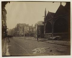 Black and white photograph of the medieval Saint Séverin Church at the intersection of Rue Saint Jacques and the vanished Rue Galande in Paris, early 20th century