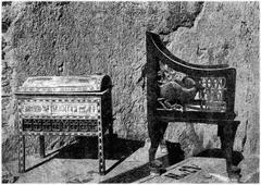 Compact version of a PNG file depicting a queen's chest and armchair