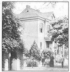Historic photograph of Loyola College in New Orleans, 1904