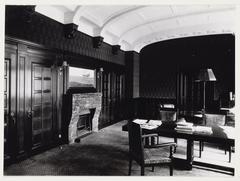 Historic photo of Industria building reading room at Dam 23-31 in Amsterdam, 1918