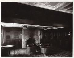 Historic photo of Industria building, clubzaal at Dam 23-31 in Amsterdam designed by architect Foeke Kuijpers in 1918