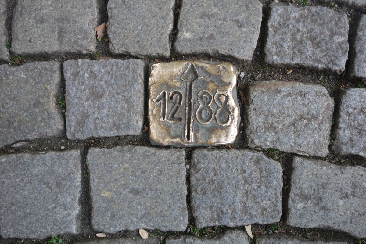 Stadterhebungsmonument Visierstein 1288 in Düsseldorf Altstadt Burgplatz near Rhine