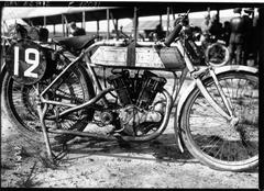 Vintage motorcycles at Circuit de la Sarthe in 1920