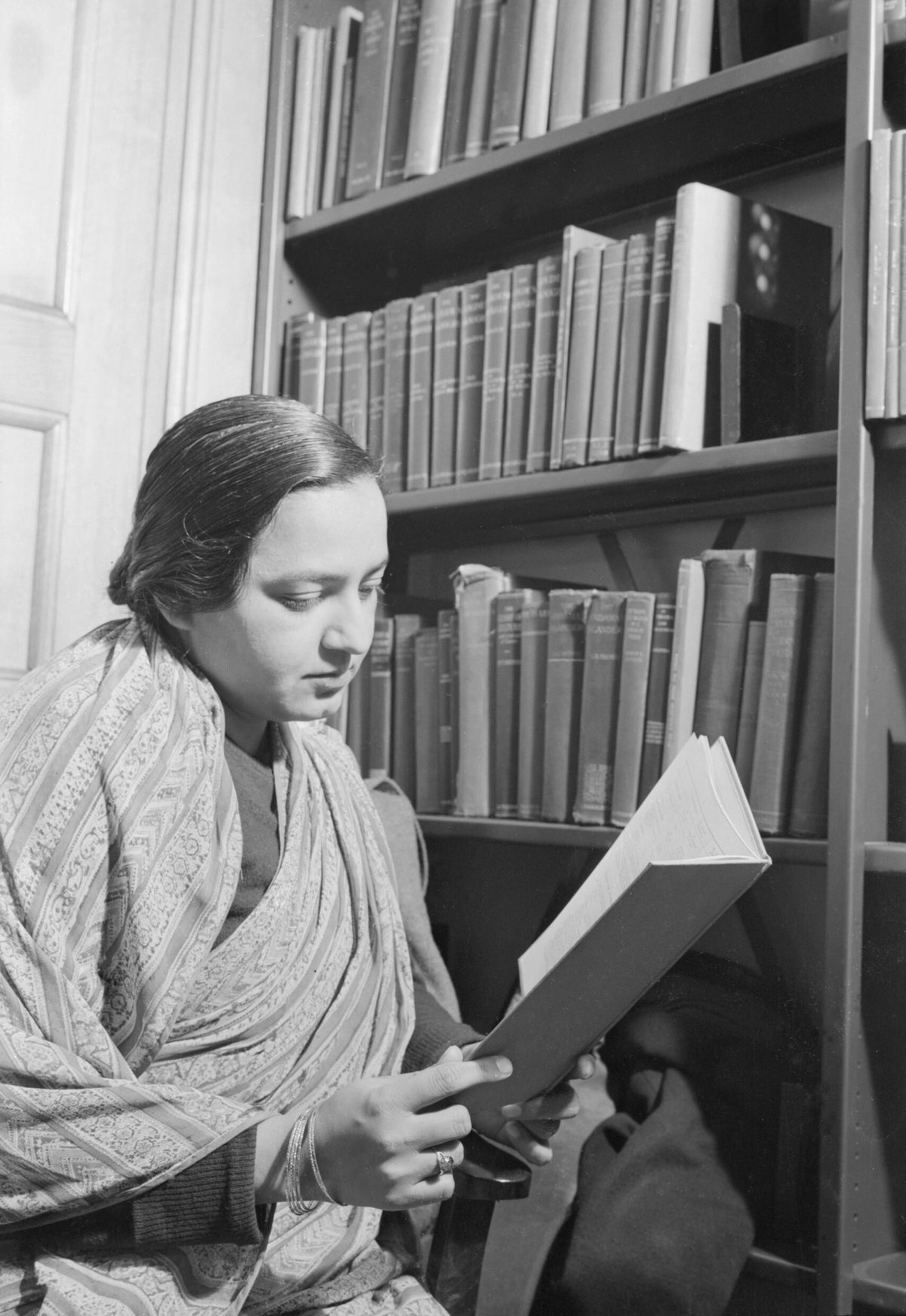 Colonial students at London School of Economics 1946, including Miss M Haji from Nairobi reading in the common room