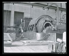 Steam powered turbine and generator assembly at Oregon Museum of Science and Industry