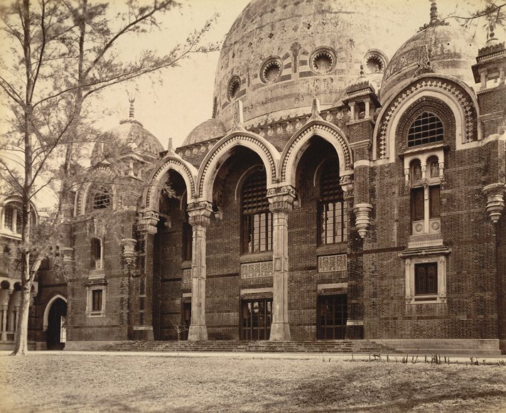 Entrance of Baroda College in Vadodara from the 1890s