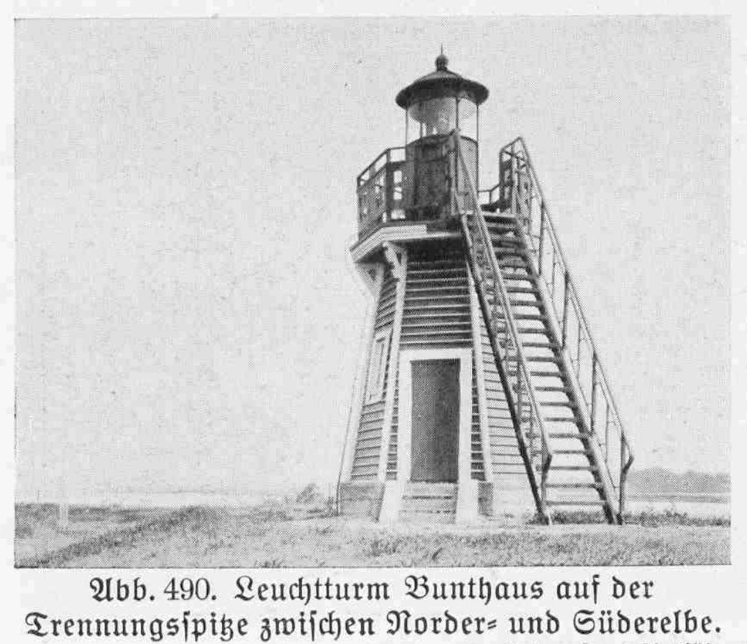 Leuchtturm Bunthaus lighthouse in Hamburg on a cloudy day