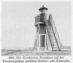 Leuchtturm Bunthaus lighthouse in Hamburg on a cloudy day