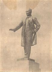 Bronze statue of Sun Yat-sen at Sun Yat-sen University