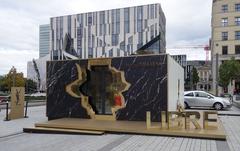 Advertisement for Libre perfume by Yves Saint Laurent and Dior on Königsallee street in Düsseldorf, October 2024