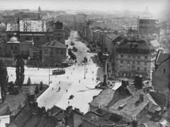 Historic Castle Square and Krakowskie Przedmieście in Warsaw during the interwar period