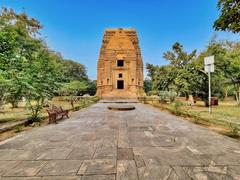 Teli ka Mandir, a 9th-century Hindu temple in Gwalior Fort with unique Valabhi architecture and barrel vaulted sikhara