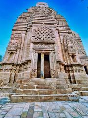 Teli ka Mandir, a 9th century Hindu temple with Valabhi architecture and barrel vaulted shikhara at Gwalior Fort, Madhya Pradesh, India
