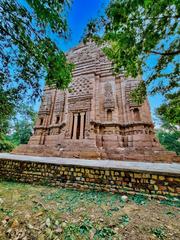 Teli ka Mandir 9th century Hindu temple in Gwalior Fort with unique Valabhi architecture and barrel vaulted sikhara