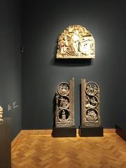 Museumsnacht in Frankfurt am Main at Liebieghaus on May 5th-6th, 2018 with illuminated classical sculptures and visitors