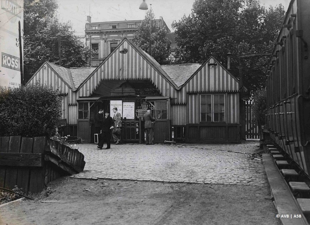 Old station building of Brussels-Groendreef before demolition