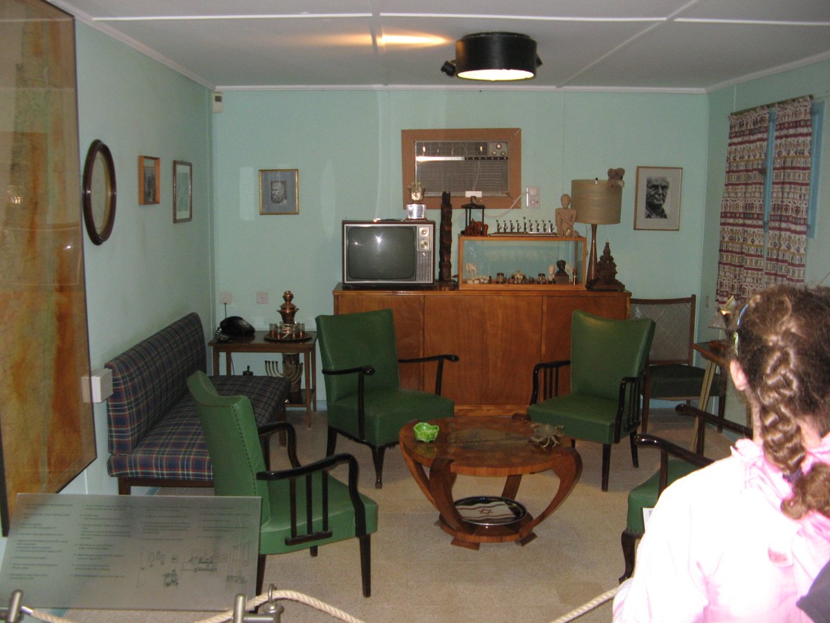 Guest room in Ben Gurion's shack at Sdeh Boker