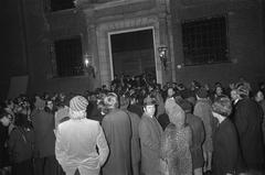 Crowd gathered outside the Portuguese-Israelite Synagogue in Amsterdam during a solidarity demonstration for Jews in Russia on April 19, 1970