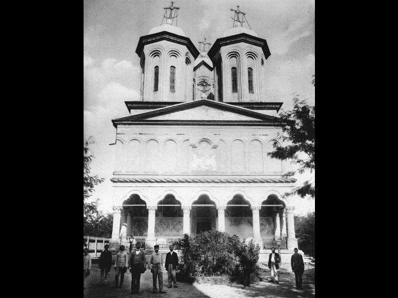 Exterior view of Văcăreşti Church in Bucharest