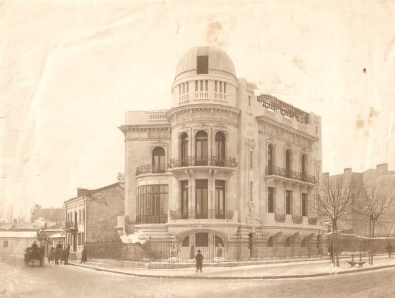 Old photograph of the Vasile Urseanu House in Bucharest on Bulevardul Lascăr Catargiu