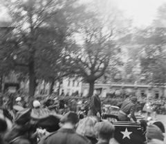 Dwight Eisenhower arriving at Paleis Lange Voorhout in The Hague on October 6, 1945