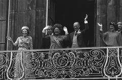 The Dutch royal family on the balcony of Paleis Lange Voorhout during Prinsjesdag, The Hague, 1979