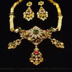 Antique 19th-century French jewelry set with inset gemstones
