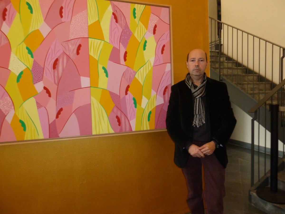Bruno Gorgone artist with his artwork Enigmatico Rosa at Pinacoteca di Savona in 2010