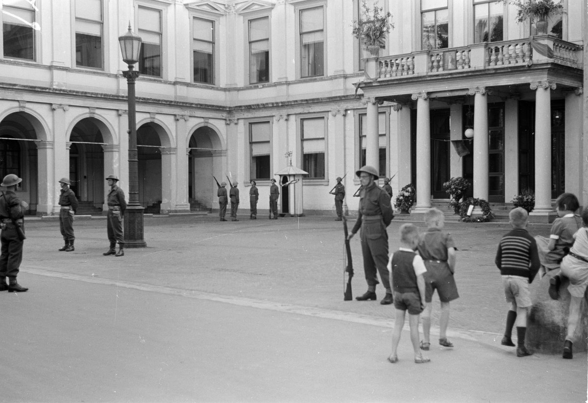 Ceremonial changing of the guard by Princess Irene Brigade soldiers at Noordeinde Palace