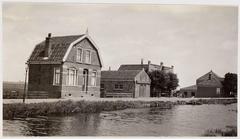 Buikslotermeerdijk viewed eastward, black and white photo from 1922 by Jacobus van Eck