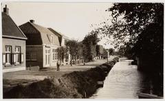 Street view of Buikslotermeerdijk 8-14 in Amsterdam looking south in 1922