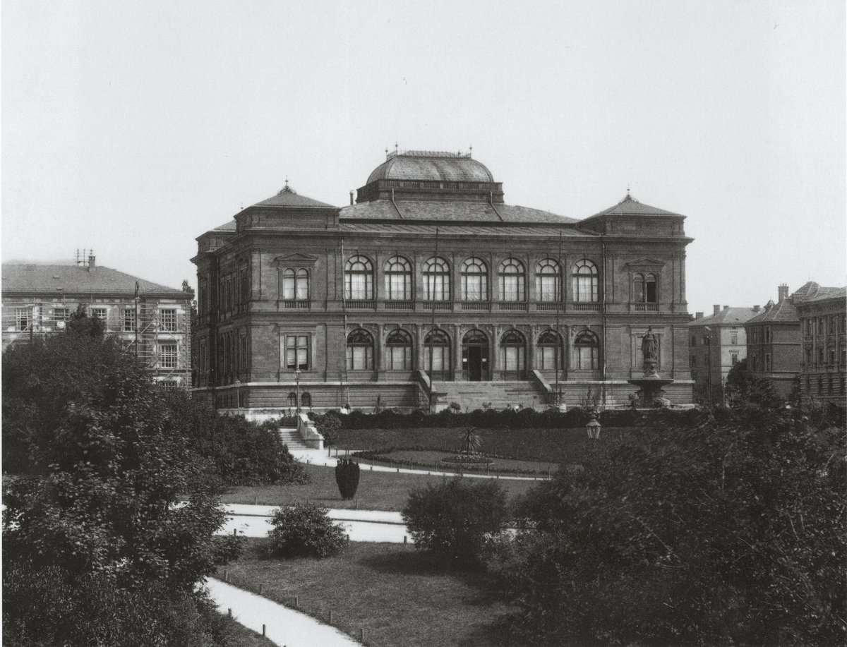 Grande Ducal Museum building in 1903