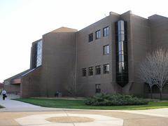 Ronald Williams Library at Northeastern Illinois University modern building