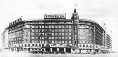 Hankyu Umeda Station and Hankyu Department Store in the 1930s
