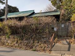 Kamakura street views showing traditional Japanese architecture and bustling pedestrian activity