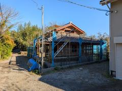 Construction of a house with bamboo walls in Kamakura, Japan