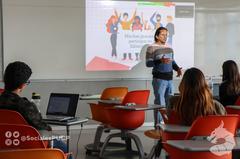 First session of an exposition with speaker and audience