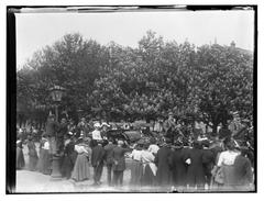 Royal procession with Queen Wilhelmina and Prince Hendrik passing Weesperplein in 1903